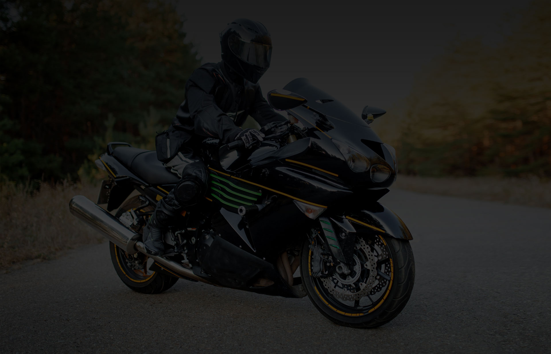 Il mondo delle motociclette e delle attrezzature per motociclisti